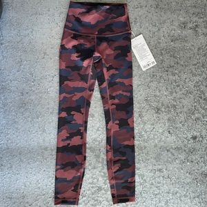 NWT Lululemon Wunder Train HR Tight 25” inseam Camo print